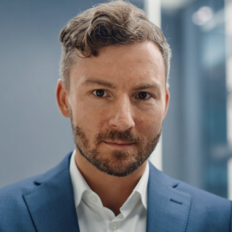 Eamonn O'Brien, Director of Growth & Client Success at TNOMADS
